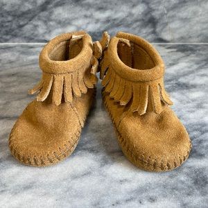 Minnetonka Back Flap Booties